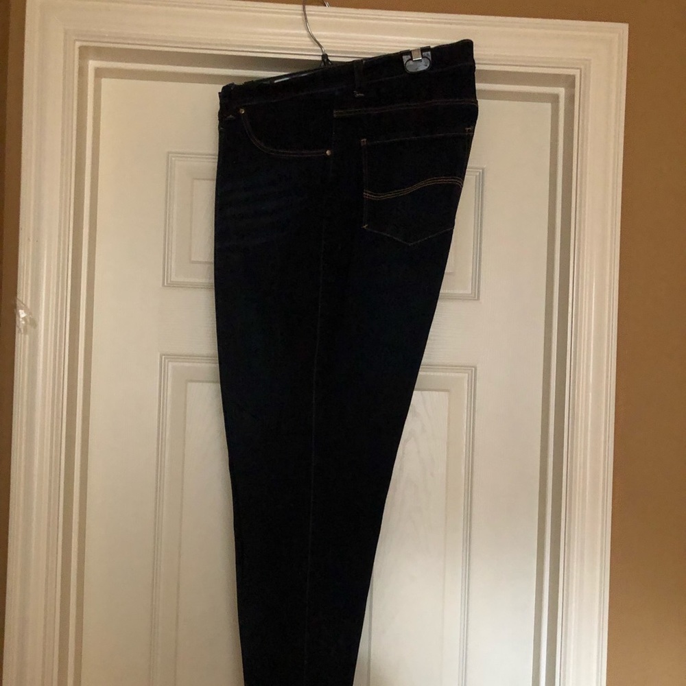 Lee Ankle Jeans. Size 18.